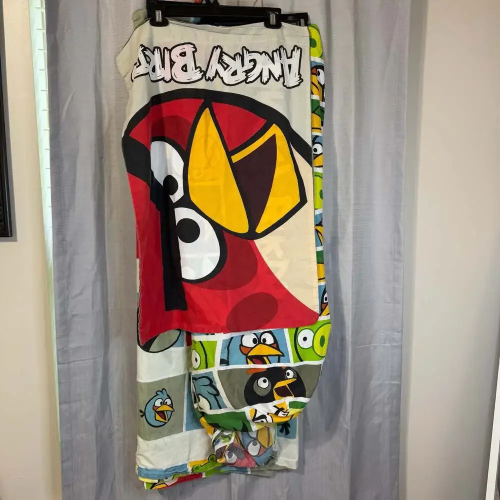 Angry Birds Twin /Full Bedding Set Flat and fitted sheet with  1 pillow case